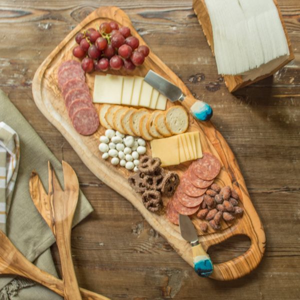 Olive Wood Charcuterie Board Natural Shape with Handle Online Hot Sale